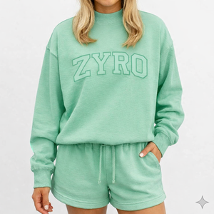 ชุดเซ็ตฤดูหนาวคอเต่าแบบสั้น พรีเมียม รีแลกซ์ ฟิต สำหรับผู้หญิง เนื้อผ้านุ่ม อุ่นสบาย ชุดสองชิ้น ให้ความอบอุ่นและสบายในสภาพอากาศหนาวเย็น - Product Image 1