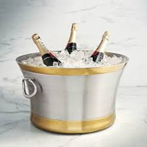 Bac à boissons élégant en métal avec accents dorés raffinés et doubles poignées annulaires, garde les boissons parfaitement fraîches pour les fêtes et les mariages - Product Image 2
