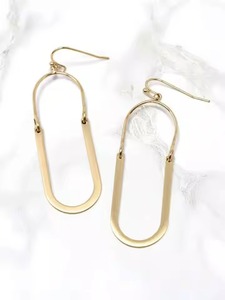 Pendientes Colgantes Minimalistas Hechos a Mano, Pendientes de Resina con Forma Ovalada, Pendientes Modernos y Ligeros, Artesanía en Resina - Product Image 4