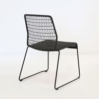 Ensembles de tables et chaises en bois massif pour restaurants, design moderne et élégant, durables, écologiques, pour centres commerciaux et hôtels, prix négociable