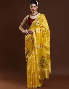 Sari Banarasi Amarillo Estampado para Mujer KV con Blusa Sin Coser - Product Image 3