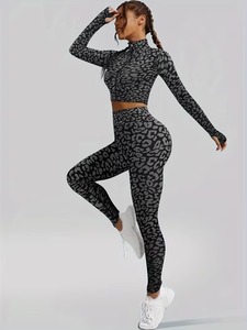 Conjunto Deportivo de 2 Piezas para Mujer: Top de Gimnasio de Punto Circular y Leggings de Entrenamiento de Cintura Alta Elásticos de Alto Rendimiento - Product Image 4