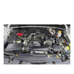 Jeep Gladiator Rubicon 3.6 2023, 18,943 km, Emisión Euro V, Caja de Cambios Automática, Asientos de Cuero, Volante a la Izquierda, Cámara Trasera - Product Image 6