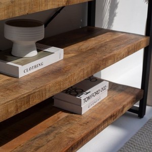 Console industrielle à trois étagères Vandana Lunaris Lyra, design moderne en métal et bois, meuble d'appoint - Product Image 5