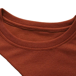 เสื้อฮู้ดดี้ผ้าผสมโพลีเอสเตอร์/คอตตอนแบบเรียบสำหรับผู้ชาย ขายส่ง เป็นมิตรกับสิ่งแวดล้อม รับสกรีนโลโก้ หนานุ่ม ทรงโอเวอร์ไซส์ สไตล์ดรอปสปริง - Product Image 3