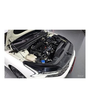 Kia K5 2022 con Motor 1.6 Turbo, 35,892 km, Volante a la Izquierda, Caja de Cambios Automática, Estándar de Emisiones Euro V, Asientos de Cuero - Product Image 6