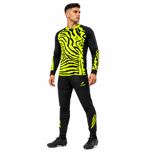 Ensemble d'uniformes de gardien de but rembourrés professionnels, maillot et pantalon de football personnalisés par sublimation, respirants et protecteurs - Product Image 3