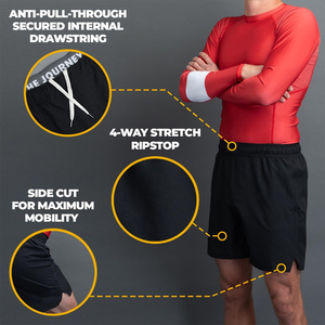 Shorts de boxe de haute qualité, logo d'équipe personnalisable, shorts de combat en satin, vêtements de performance légers pour l'entraînement de boxe - Product Image 1