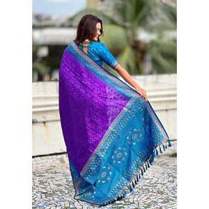Elite Weaves <b>Purple</b> Soft Silk Zari Woven Patola <b>Saree</b> with Contrast Bandhani Weaves Elegant Evening Wear - Product Image 5
