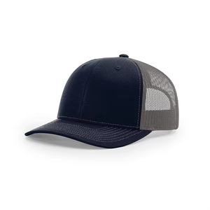 Casquette Trucker Homme Personnalisée en Gros, Modèle Classique à 6 Panneaux, Visière Courbée Premium, Fermeture Snapback avec Patch en Cuir - Product Image 5