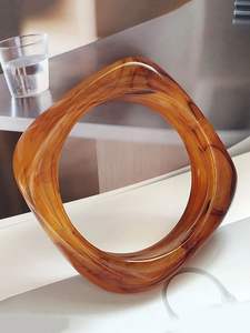 Brazalete de resina acrílica cuadrado geométrico hecho a mano para mujer, accesorios de joyería, regalo de fiesta, brazaletes anchos para dama - Product Image 2