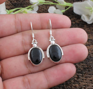 ต่างหูออนิกซ์สีดำธรรมชาติ เงินแท้ 925 ต่างหูแบบห้อยสไตล์วินเทจ พลอยรูปไข่แท้ งานวิคตอเรียนสุดหรู สำหรับงานแต่งงานและงานปาร์ตี้ - Product Image 2