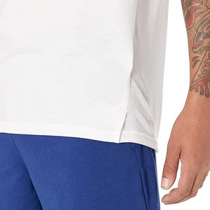 <b>Cheap</b> Price Custom Logo Muscle Fit Plain Men Tank Tops Sleeveless Breathable Workout Tank Top For Men - Product Image 4