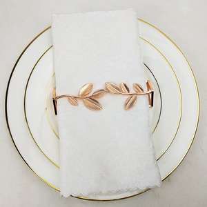 Anneaux de serviette design pour table à manger, finition premium, accessoires de table pour hôtel, restaurant et événements - Product Image 5