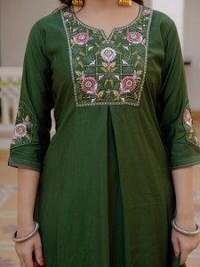 NOIIR PIGEON Ensemble Kurti Premium Femme en Viscose et Soie Mango Brodé de Paillettes, Séchage Rapide, Infroissable, avec Pantalon Droit et Dupatta - Product Image 3