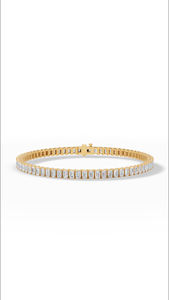 Bracelet tennis majestueux en diamant de laboratoire taille émeraude 3x2mm certifié IGI, en argent sterling 925, bijoux de luxe pour femme - Product Image 3