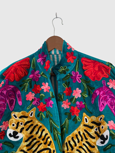 เสื้อแจ็คเก็ตกำมะหยี่ปักลายเสือด้วยมือ แขนยาว คอจีน ไซส์ใหญ่ สำหรับผู้หญิง ใส่ได้ในฤดูใบไม้ผลิ - Product Image 4