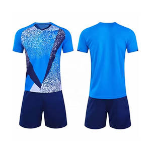 Uniformes de Fútbol Personalizados para Hombre, Manga Corta, Transpirables, de Secado Rápido, 100% Poliéster, Sublimados, Cuello en V, con Cordón Ajustable - Product Image 2