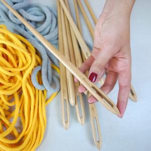 Nuevas agujas de tejer de madera, agujas de ganchillo de madera pulida hechas a mano para coser tela de lana, uso doméstico. - Product Image 4