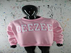Sudadera DEEZEE PINK con Cuello Alto, 100% BLANCA, Apliques Bordados, Cuello Ancho, CLUSH SPORTS - Product Image 2