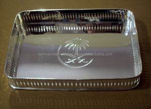 Bandeja de servicio grabada chapada en plata, con asas - Product Image 4