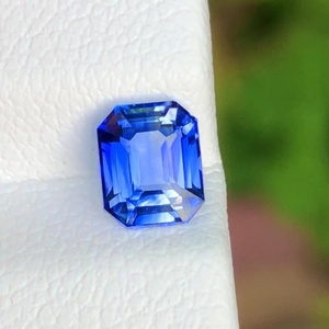 Saphir bleu naturel taille octogonale, pierre précieuse non montée, qualité excellente et rare, certifiée par un tiers, pour la fabrication de bijoux fins et de luxe - Product Image 3