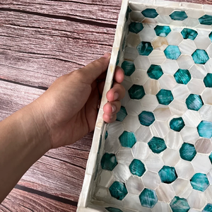 Bandeja de Servir de Nácar PERFECT ENTERPRISES: Bandeja con Incrustaciones de Nácar Hecha a Mano - Product Image 3