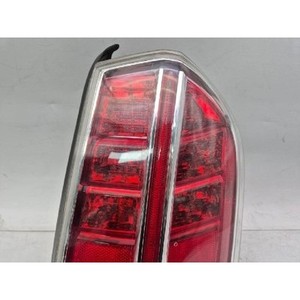 ไฟท้ายขวา LED รุ่น 300 II ปี 2011-2014 ของแท้ มือสอง รหัสอะไหล่ 68154610AD - Product Image 2