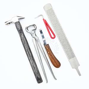 Kit de Herramientas Profesionales para Herradores de Caballos con Cortaúñas de 12 Pulgadas, Cuchilla Estrecha para Pezuñas, Martillo para Clavos, Lima Resistente y Gancho Básico - Product Image 6