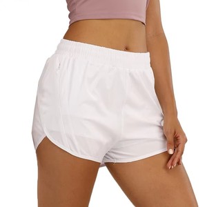 Shorts Deportivos Grises para Mujer, Cintura Media, Elásticos, de Secado Rápido, Tejido de Poliéster con Bolsillos, Corte Regular, Fabricante OEM - Product Image 5