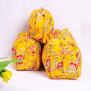 Indien fait à la main grande trousse de maquillage écologique jaune matelassé coton pochette cosmétique étanche fermeture éclair main bloc impression en gros - Product Image 2