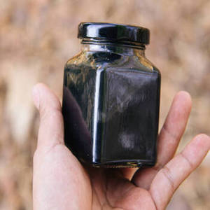 Poudre de résine de Shilajit indienne (qualité alimentaire) en conteneur en verre, emballage en vrac pour les grossistes desservant les magasins de détail en ligne - Product Image 4
