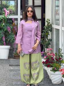 Costume Salwar traditionnel pour femmes en coton Mal Chanderi, broderie à fil gaufré, coupe régulière, longueur normale, toutes saisons, mariage - Product Image 1