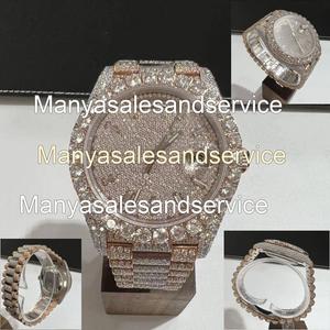 Bracelet en acier inoxydable personnalisé avec fermoir, serti de diamants ronds en moissanite VVS1, résistant à l'eau 10 ATM, montre de luxe pour homme - Product Image 3