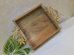 Bandeja de Madera para Servir con Asas Recortadas - Encanto Rústico para Cada Ocasión de Servir - Product Image 3