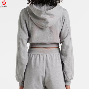 Sweat à capuche court surdimensionné pour femme, en molleton de coton premium, respirant, séchage rapide, style streetwear décontracté, pour l'hiver et le quotidien - Product Image 3