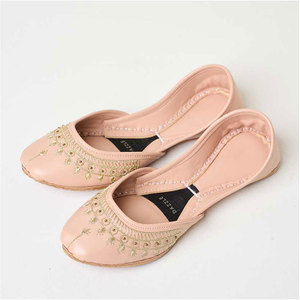 OEM Service Fashionable Women <b>Khussa</b> Anti-Slippery High Quality Customizable Color & Logo All Seasons Best Price for Adults - Product Image 1