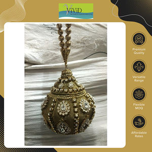 Bolso de mano de noche con cuentas metálicas para mujer Vivid - Diseño elegante y ligero con forro de seda, correa única, precio de mercado de la India en oferta - Product Image 2