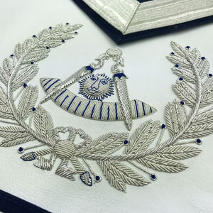 Delantal Masónico de Alto Sacerdote del Capítulo del Arco Real, de Terciopelo Rojo con Lengüetas Laterales, Delantal de los Francmasones OES - Product Image 2