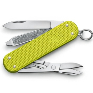 Couteaux de poche pliants multifonctionnels vert lime et argent avec poignée texturée, ciseaux, lime à ongles et porte-clés pour les voyages et l'usage quotidien - Product Image 1