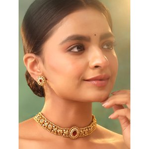 Joyería Tradicional India para Templo, Collar Chapado en Oro con Diseño Floral y Aretes con Circonitas para Novias y Bodas - Product Image 5