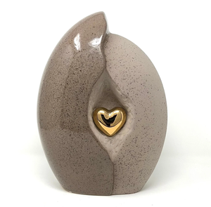 Urnas de Cremación para Adultos y Mascotas, Diseño de Lágrima con Corazón en Oro Oscuro Antiguo, 200 Pulgadas Cúbicas, Ecológicas, Duraderas y Personalizables - Product Image 1