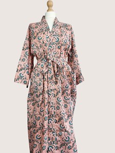 Bata Larga Estampada Floral para Mujer, Manga Tres Cuartos, Cuello Vuelto, 100% Poliéster Suave, Cierre con Cordón, Ideal para Primavera - Product Image 1