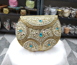 Bolso de Mano Estilo Indio con Incrustaciones de Piedras Kundan y Baño de Oro para Mujer, Tradicional, Hecho a Mano, para Bodas Indias, Moda F S - Product Image 5