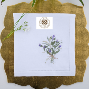 Lino natural con bordado de bálsamo de limón, suave pero duradero, que aporta un toque herbal fresco y relajante a las mesas. - Product Image 1