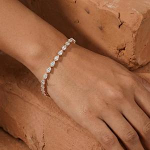 Pulsera de Diamantes Moissanite de Lujo de Alta Calidad para Bodas y Fiestas, Joyería de Moda Disponible a Buen Precio - Product Image 2