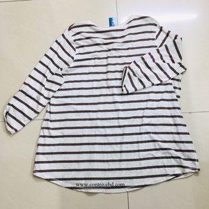 Camiseta Casual Oversize de Poliéster y Spandex para Mujer, Talla Personalizable, Teñido Anual, Cierre de Botones, Manga Corta, Ecológica, con Logo - Product Image 6