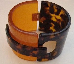 Trendy Women Eco-Friendly Resin Bangle Chunky Stack Daily Wear Party Festive Retro <b>Boho</b> Lucite Cuff Acetate Statement <b>Bracelet</b> - Product Image 5