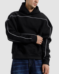 Sweat-shirt à capuche noir surdimensionné pour homme, détails rayés blancs, coton French Terry, style décontracté, streetwear d'automne - Product Image 5