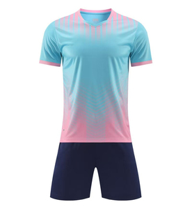 Camisetas de Fútbol Sublimadas Personalizadas 100% Poliéster, Impermeables, de Secado Rápido, Elásticas, Color Personalizado, Entrega Rápida, Nueva Colección, Más Vendidas - Product Image 2